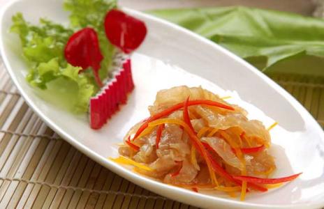 海蜇不能和什么一起吃