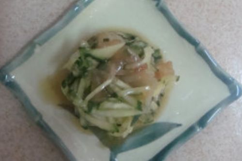 海蜇應(yīng)該怎么吃 還用開(kāi)水燙一下嗎